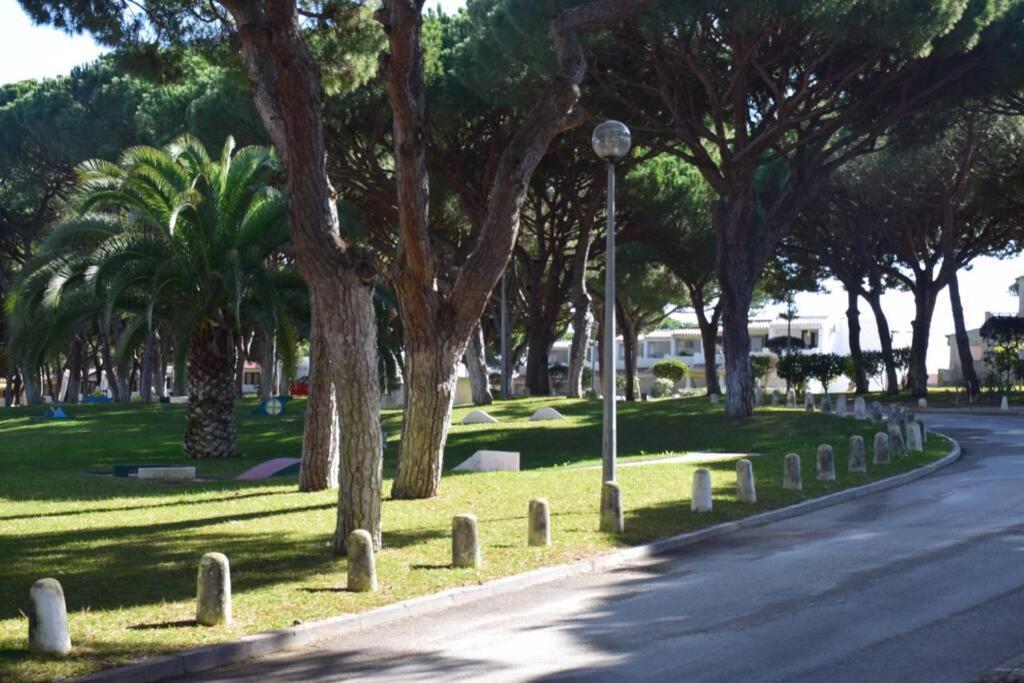 Buganvilia Apartment Praia Da Falesia อัลบูเฟรา ภายนอก รูปภาพ